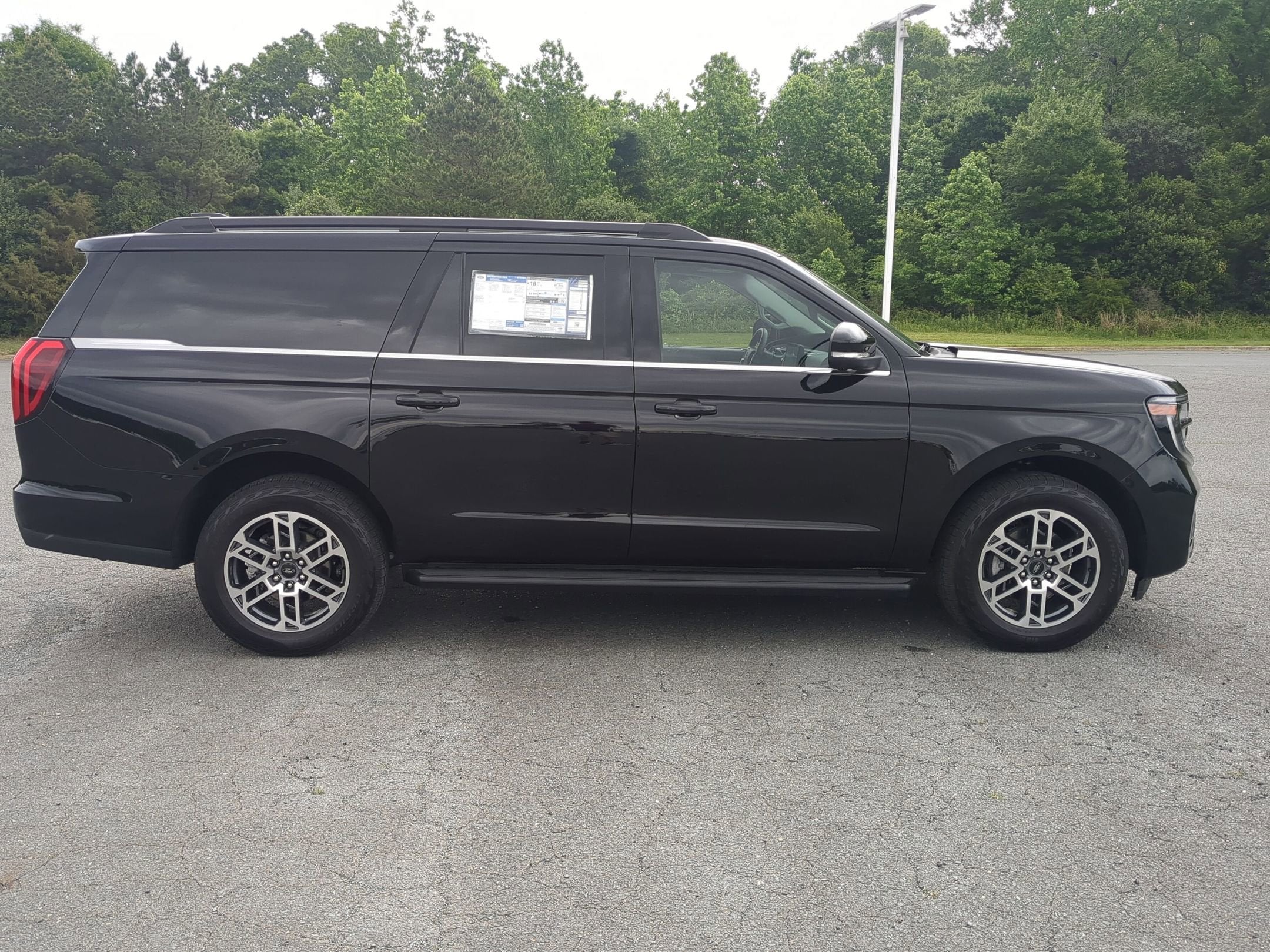 2025 Ford Expedition Max Active - Crossroads Courtesy Demo