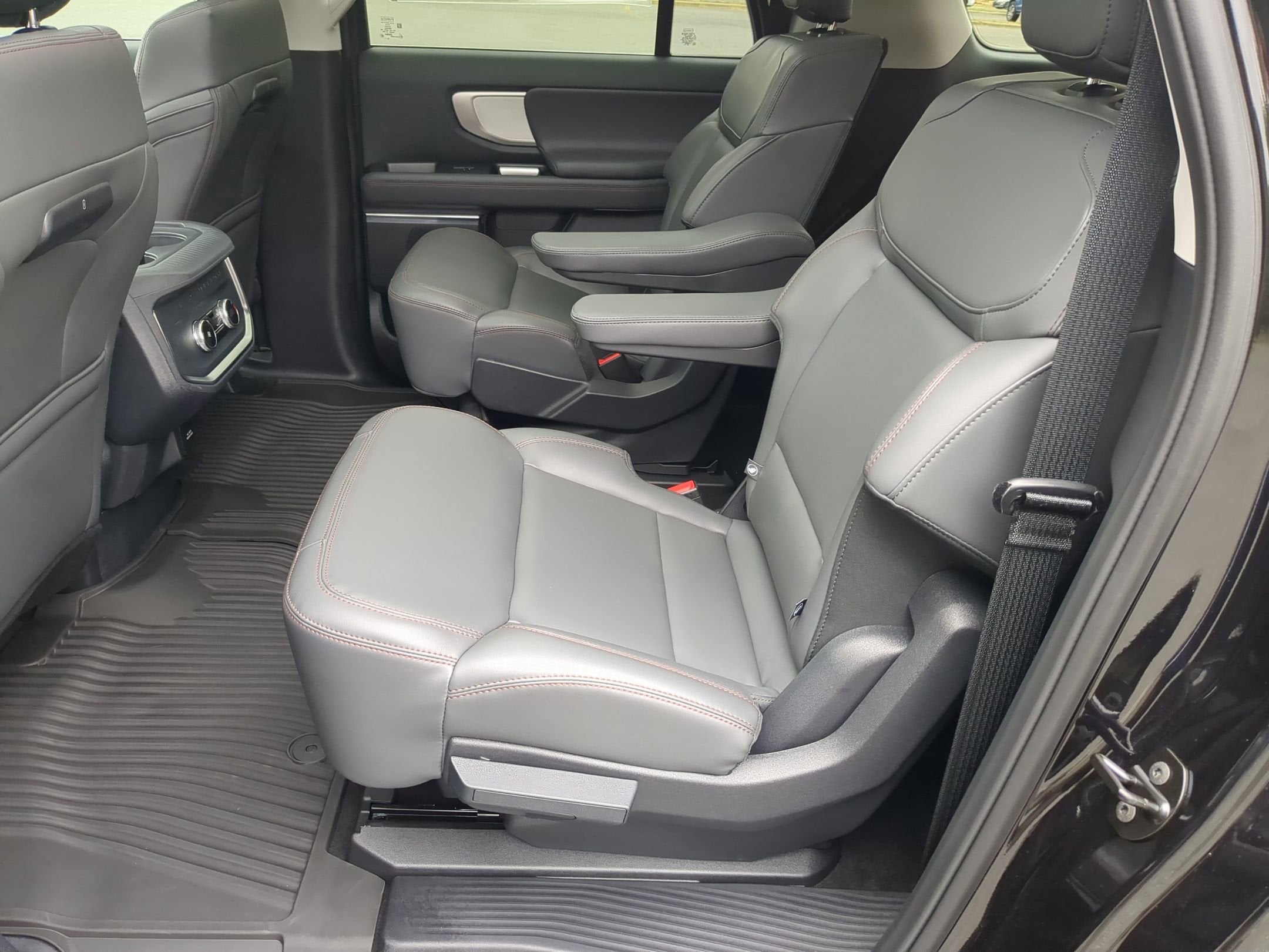 2025 Ford Expedition Max Active - Crossroads Courtesy Demo