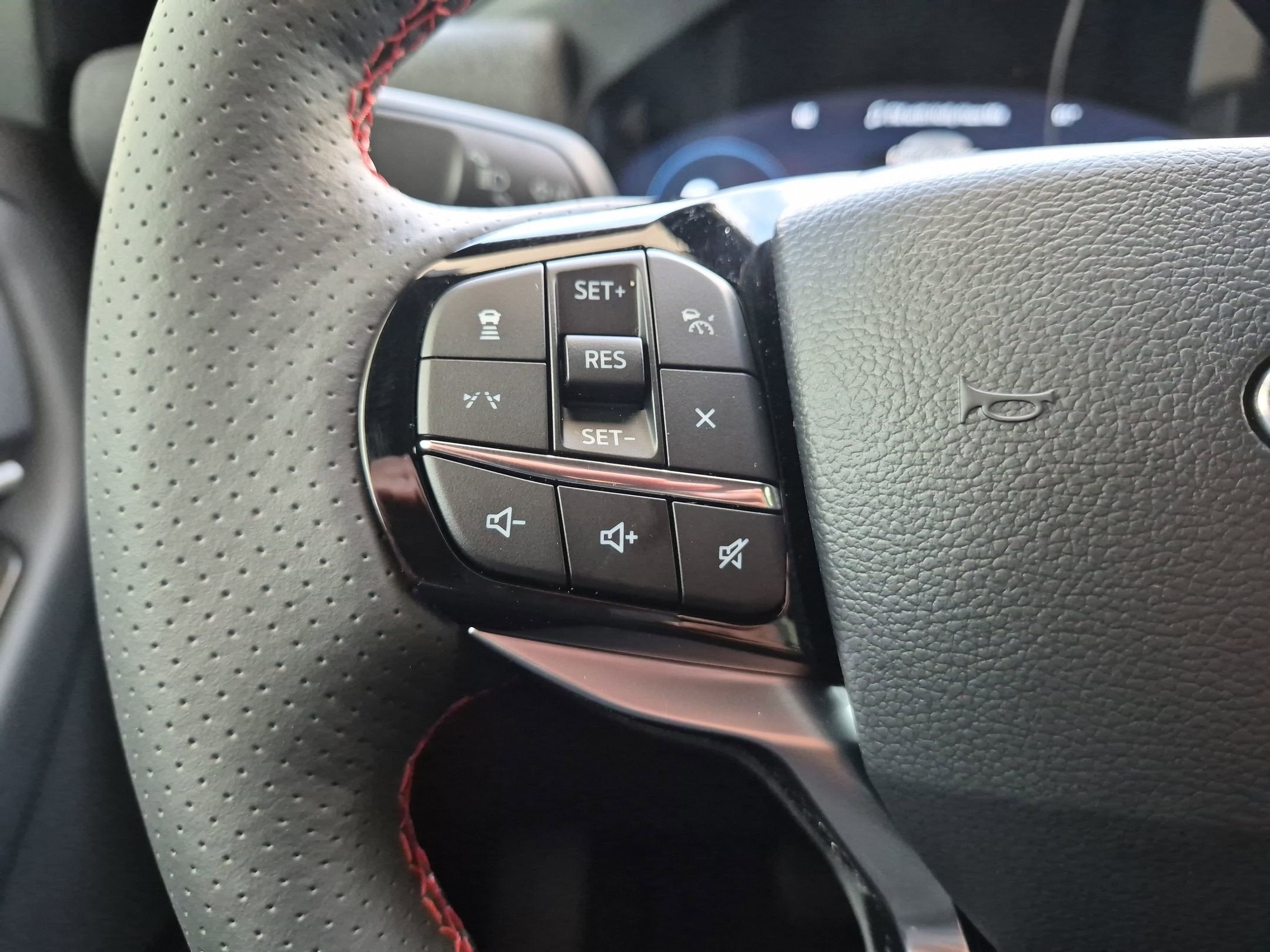 2026 Ford Explorer ST-Line - Crossroads Courtesy Demo