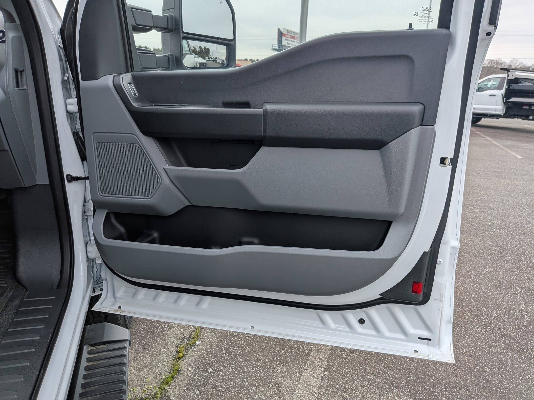 2026 Ford Super Duty F-350 DRW XL