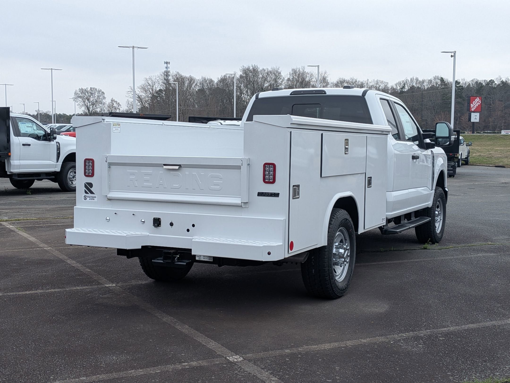 2026 Ford Super Duty F-350 DRW XL