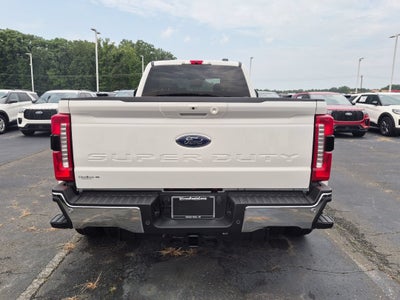 2026 Ford Super Duty F-350 DRW LARIAT