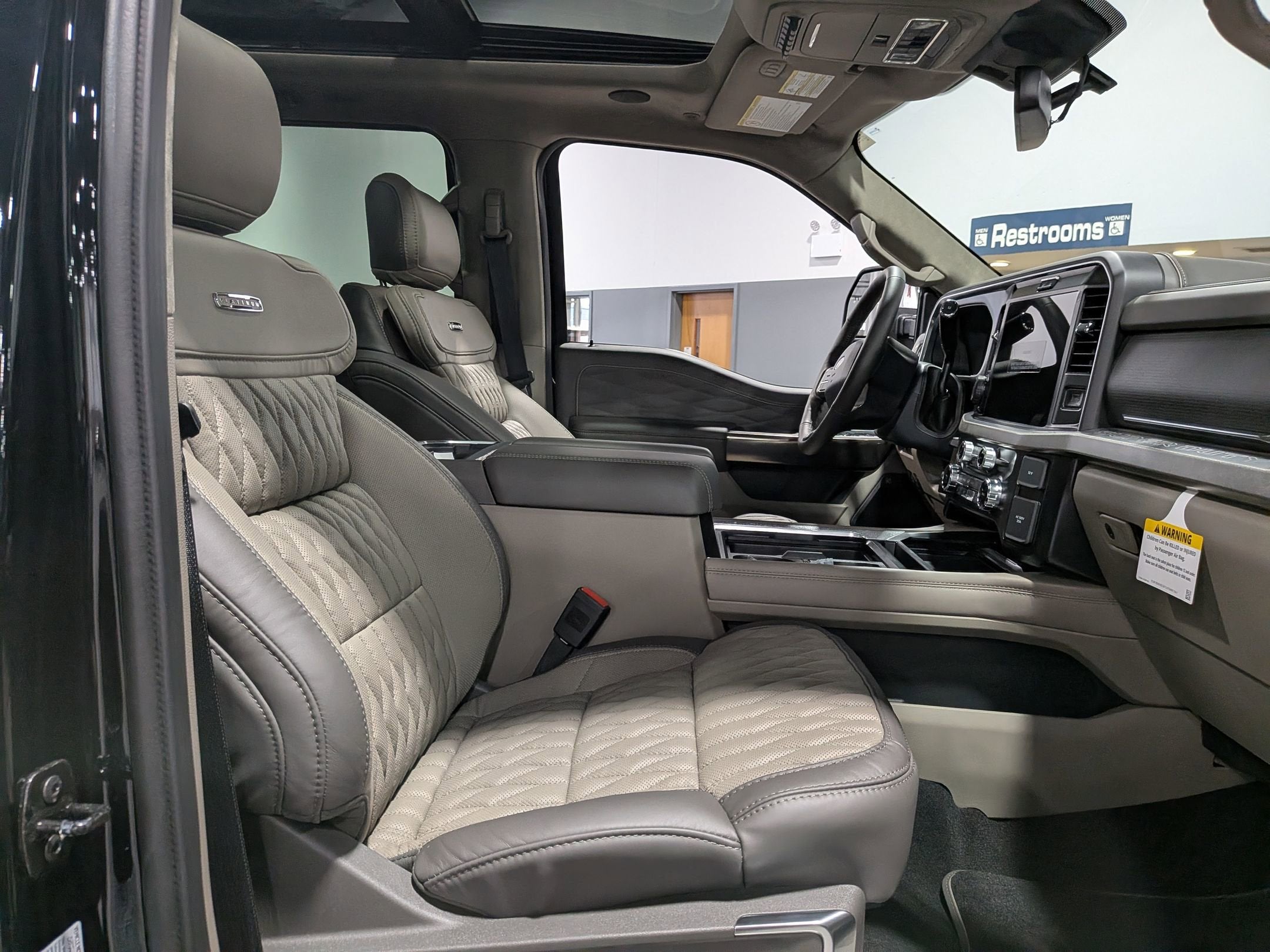 2026 Ford Super Duty F-450 DRW Platinum