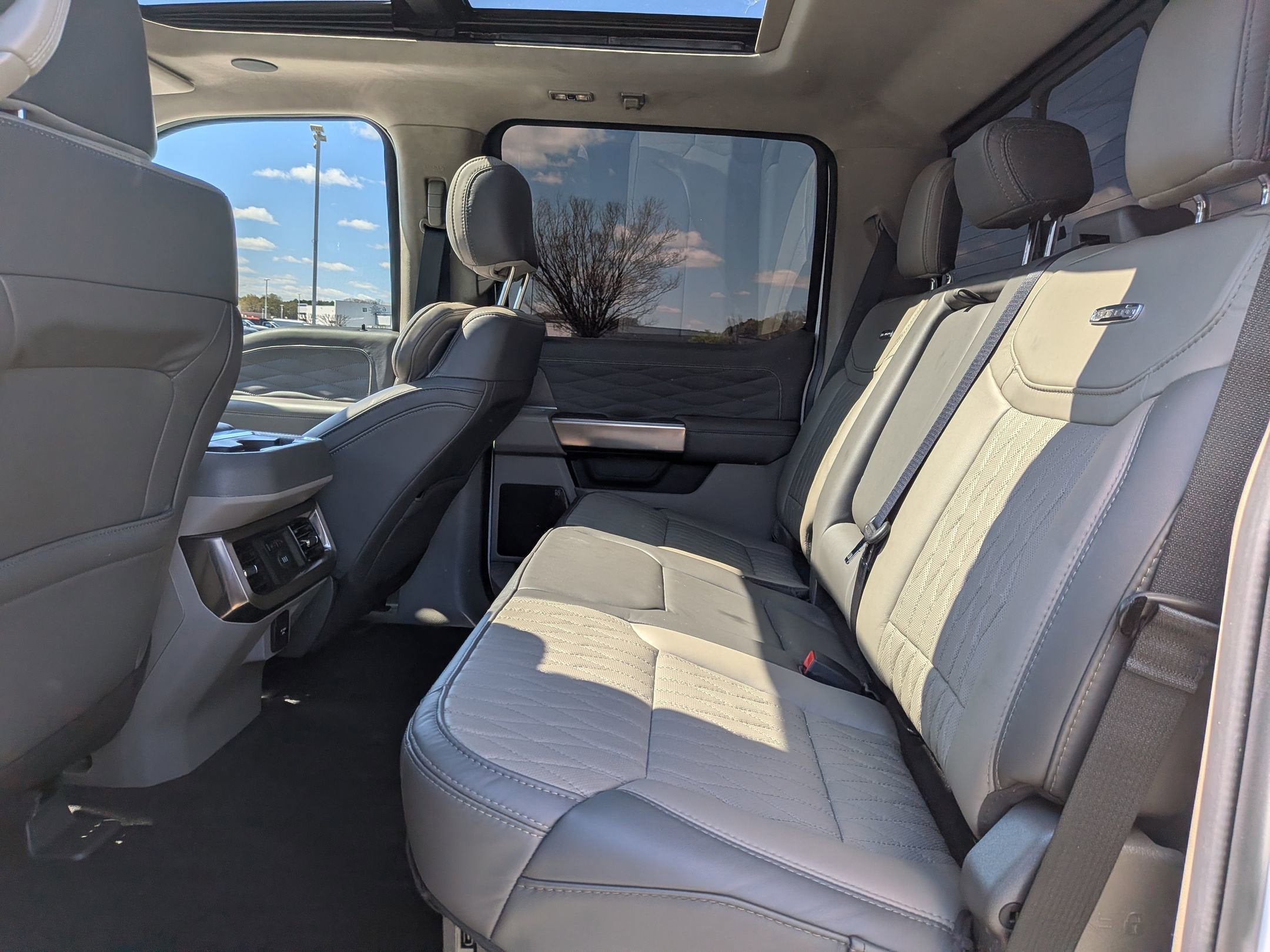 2026 Ford Super Duty F-450 DRW Platinum