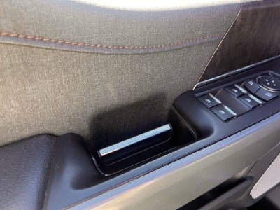 2022 Ford F-150 Lightning LARIAT