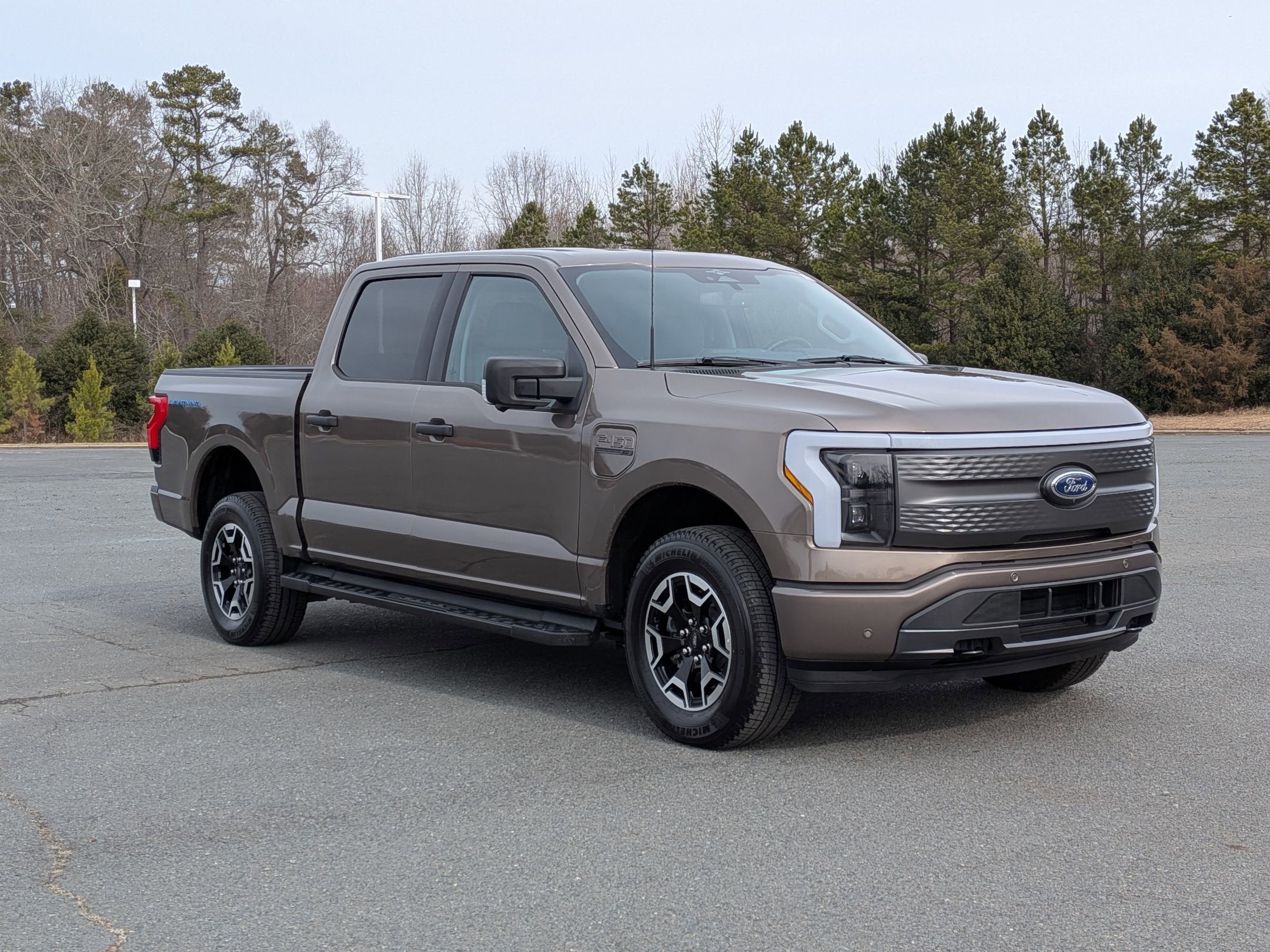 2023 Ford F-150 Lightning XLT