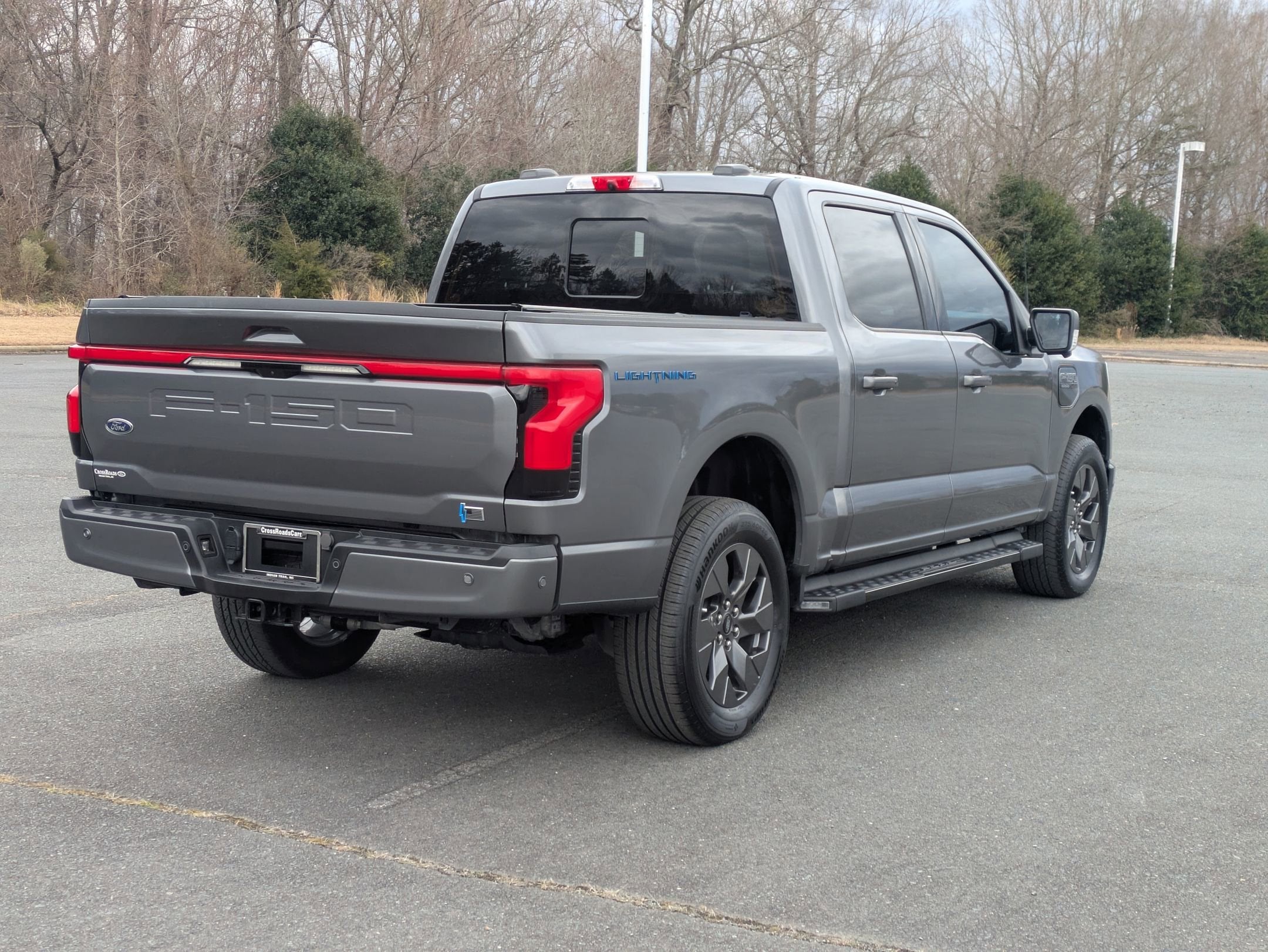 2023 Ford F-150 Lightning LARIAT