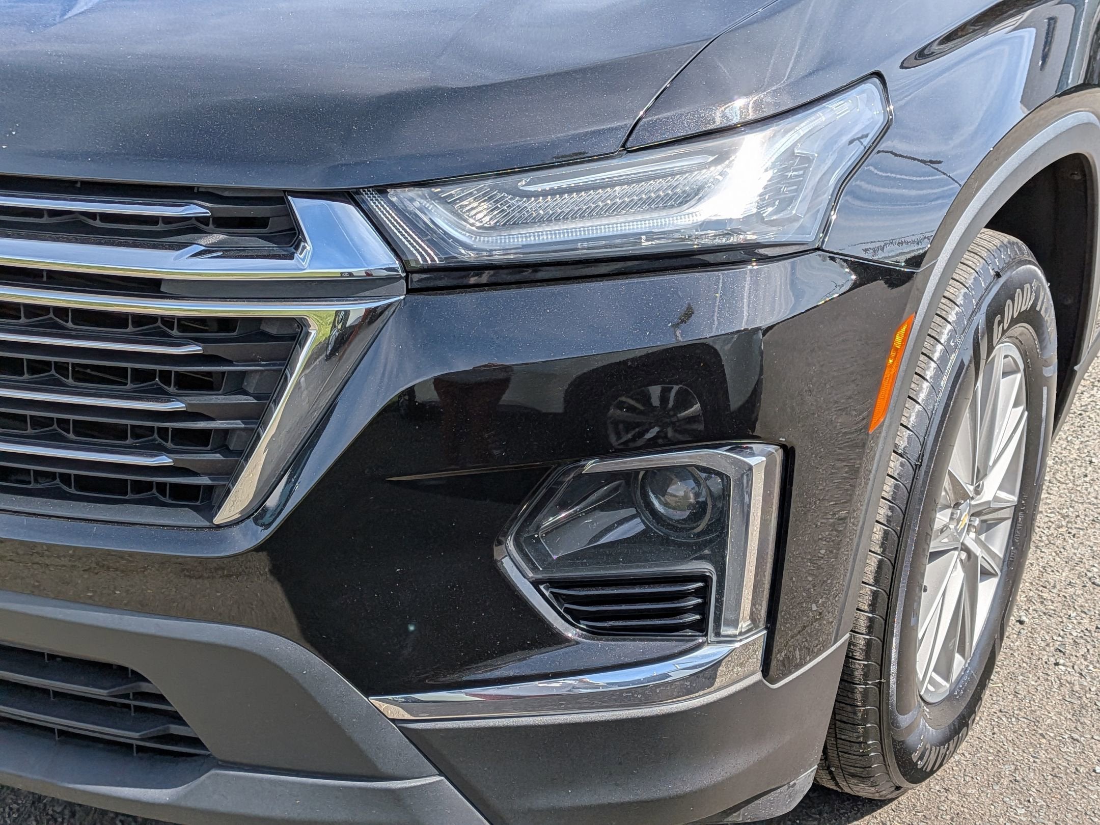 2022 Chevrolet Traverse LT Leather