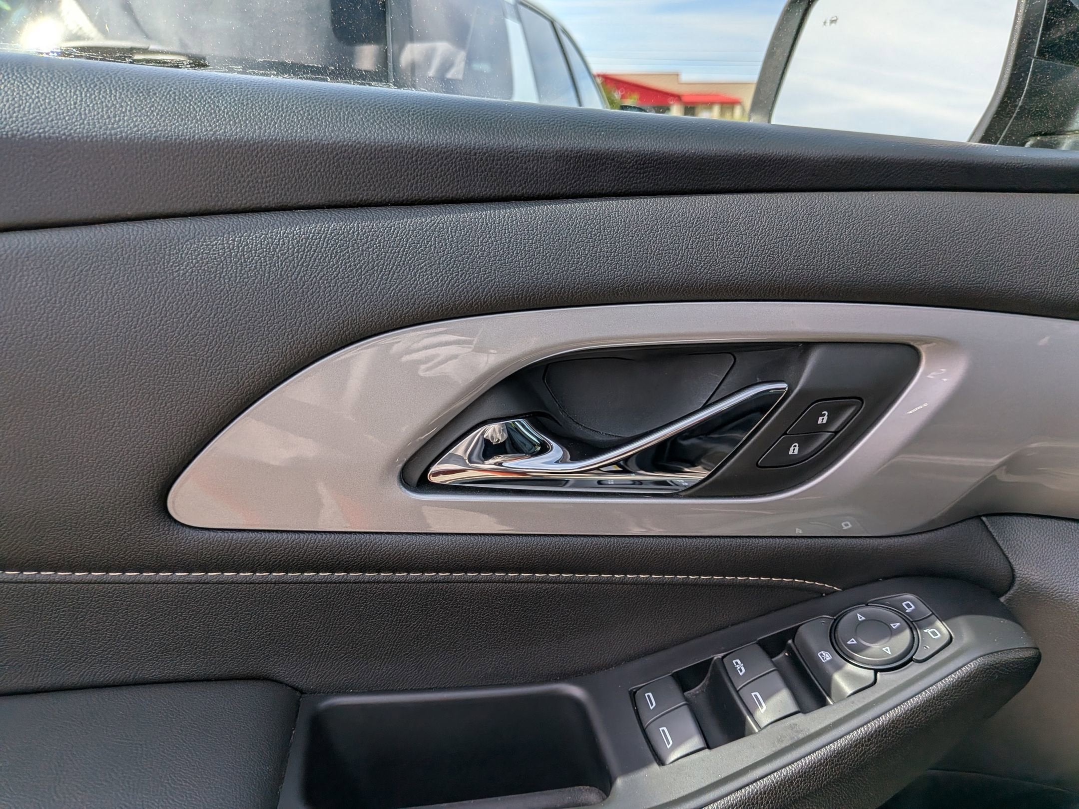 2022 Chevrolet Traverse LT Leather