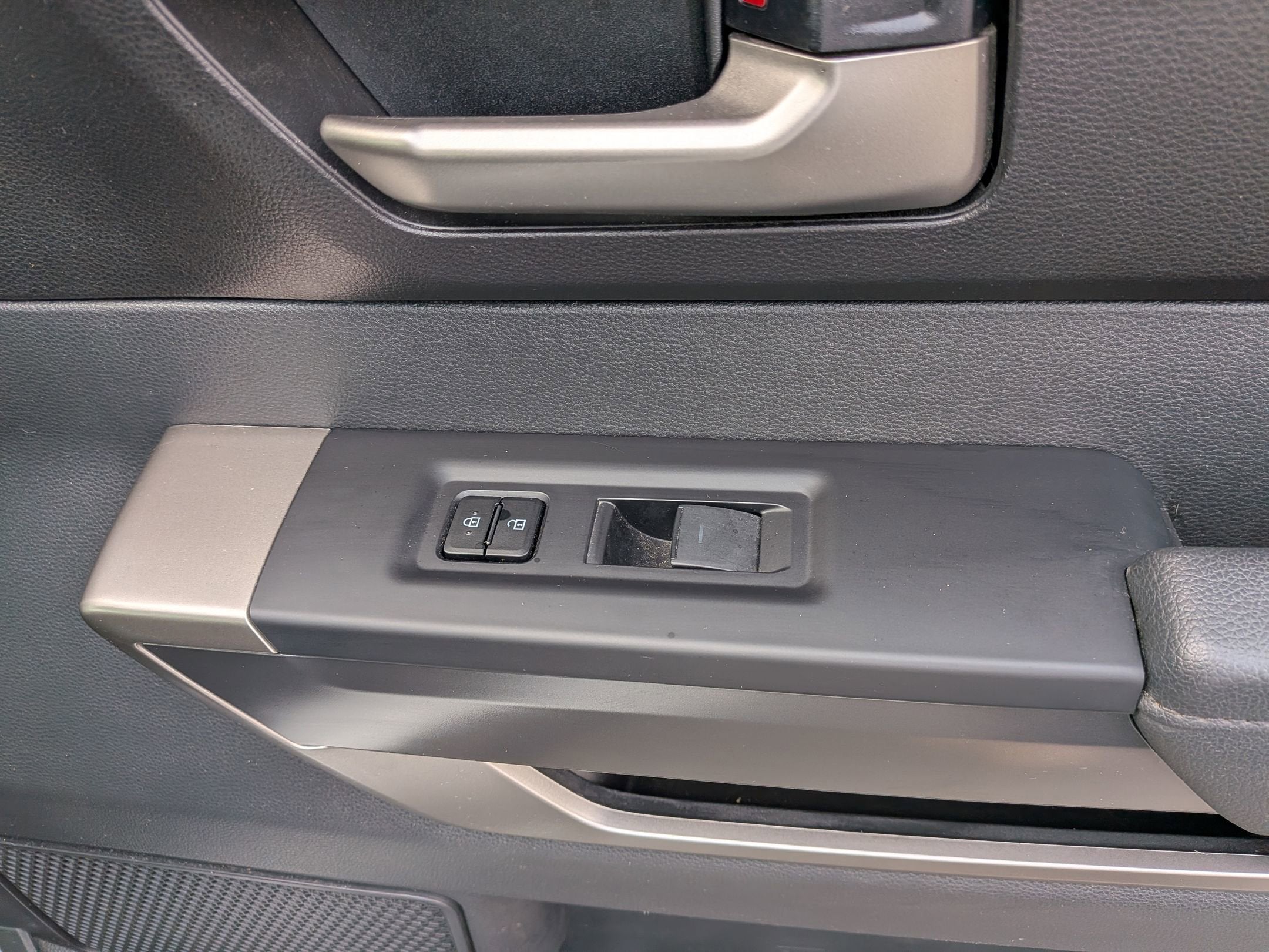 2024 Toyota Tundra 2WD SR5