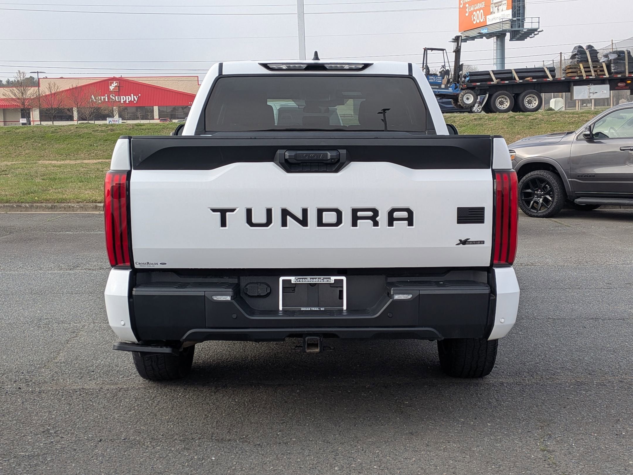2024 Toyota Tundra 2WD SR5
