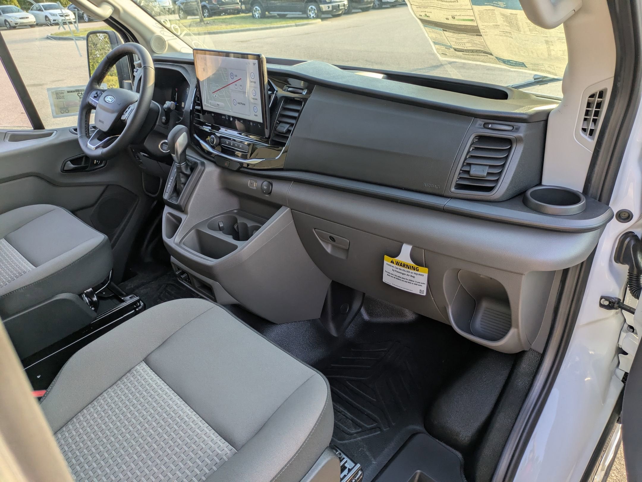 2026 Ford Transit Passenger Wagon XLT