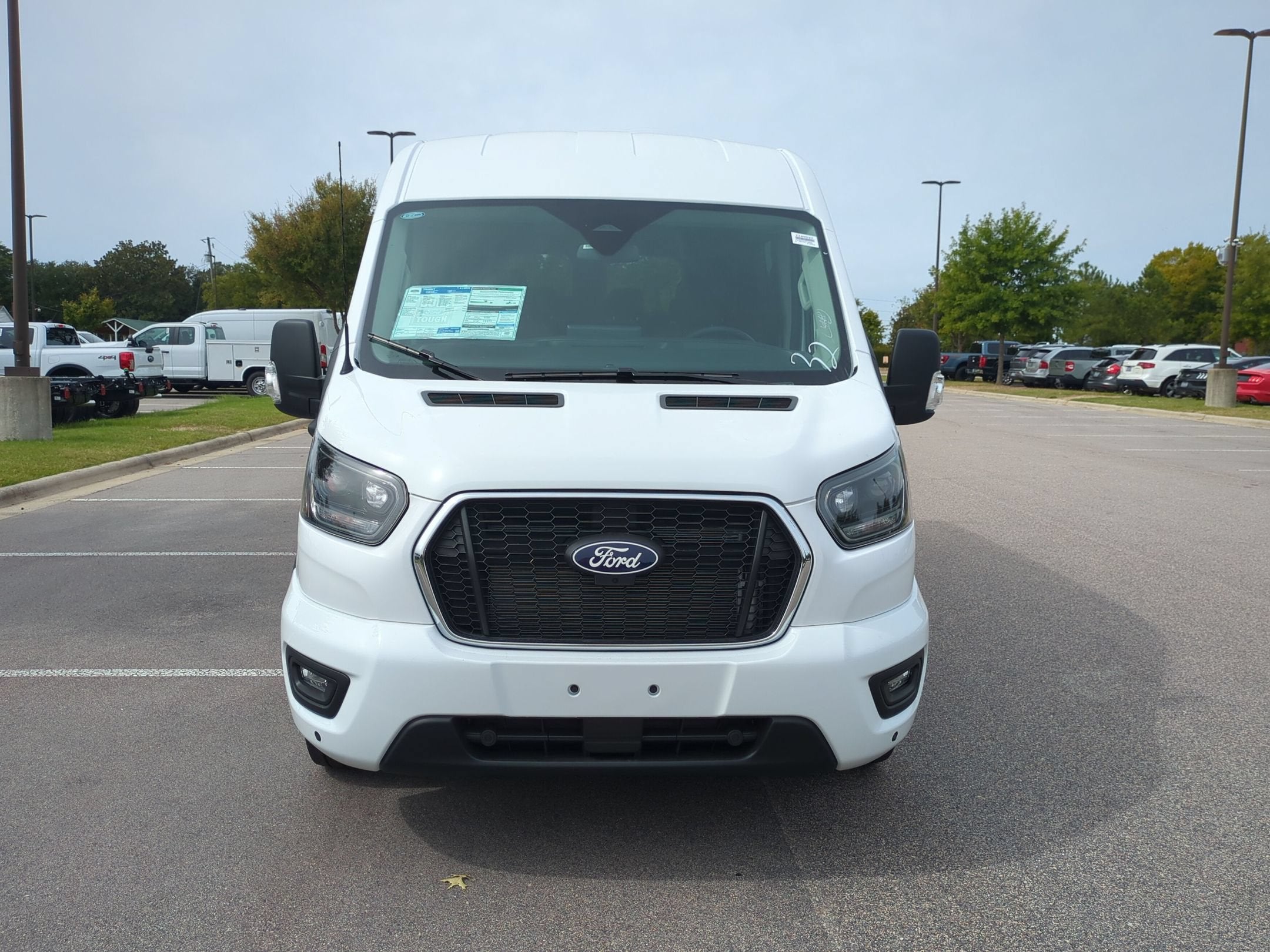 2027 Ford Transit Passenger Wagon XLT