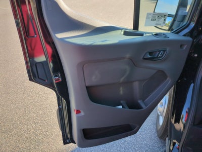 2027 Ford Transit Passenger Wagon XLT