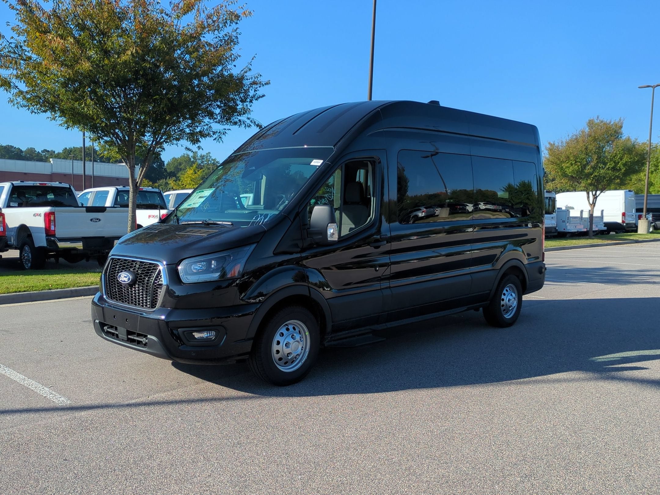 2027 Ford Transit Passenger Wagon XLT
