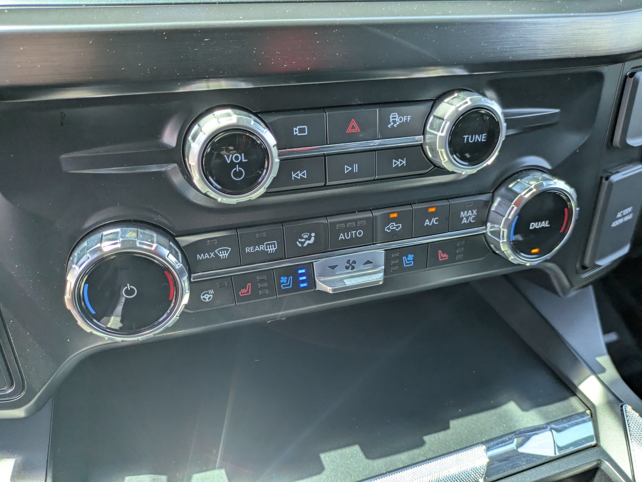 2025 Ford Super Duty F-450 DRW LARIAT