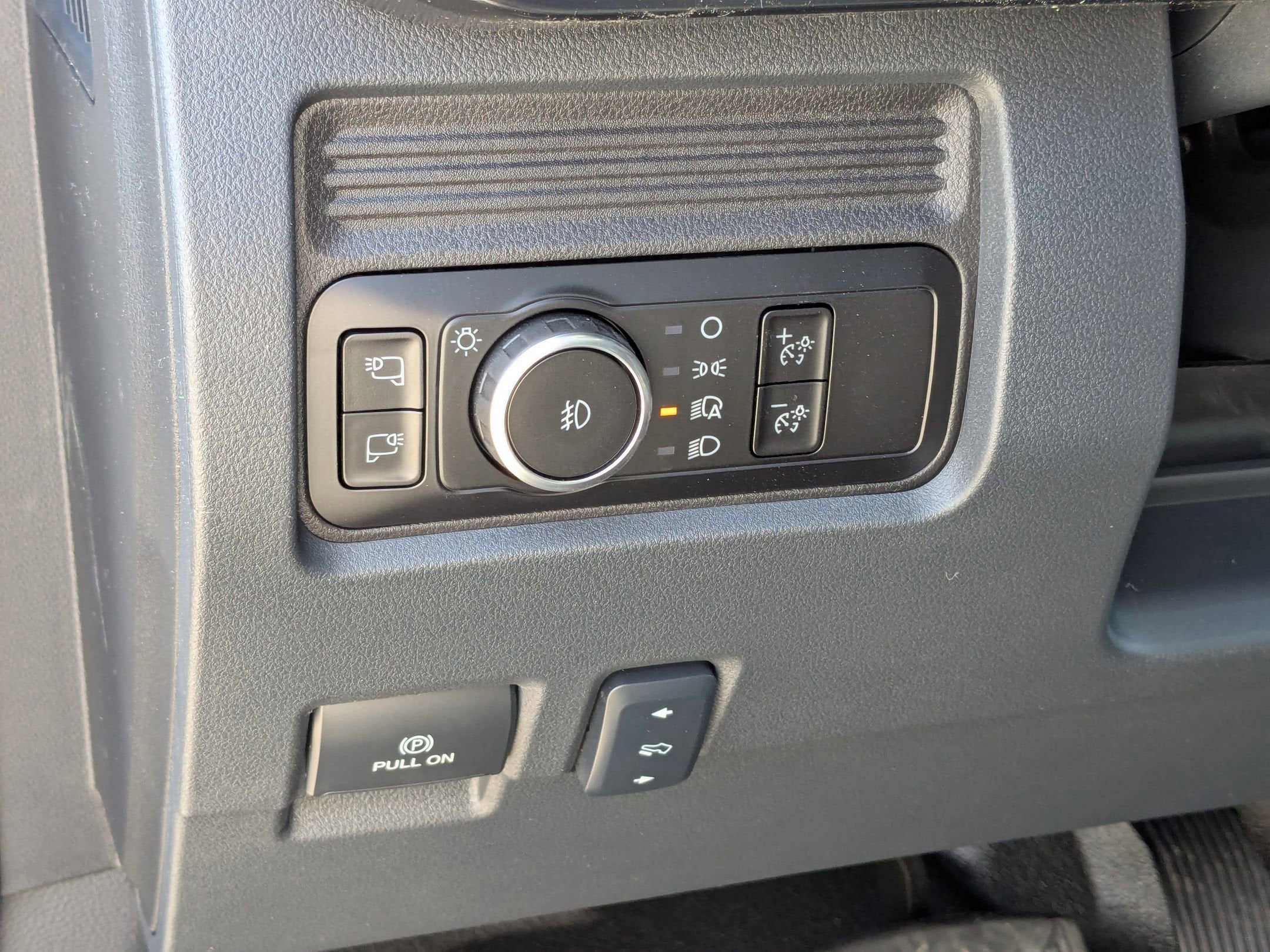 2026 Ford Super Duty F-450 DRW LARIAT