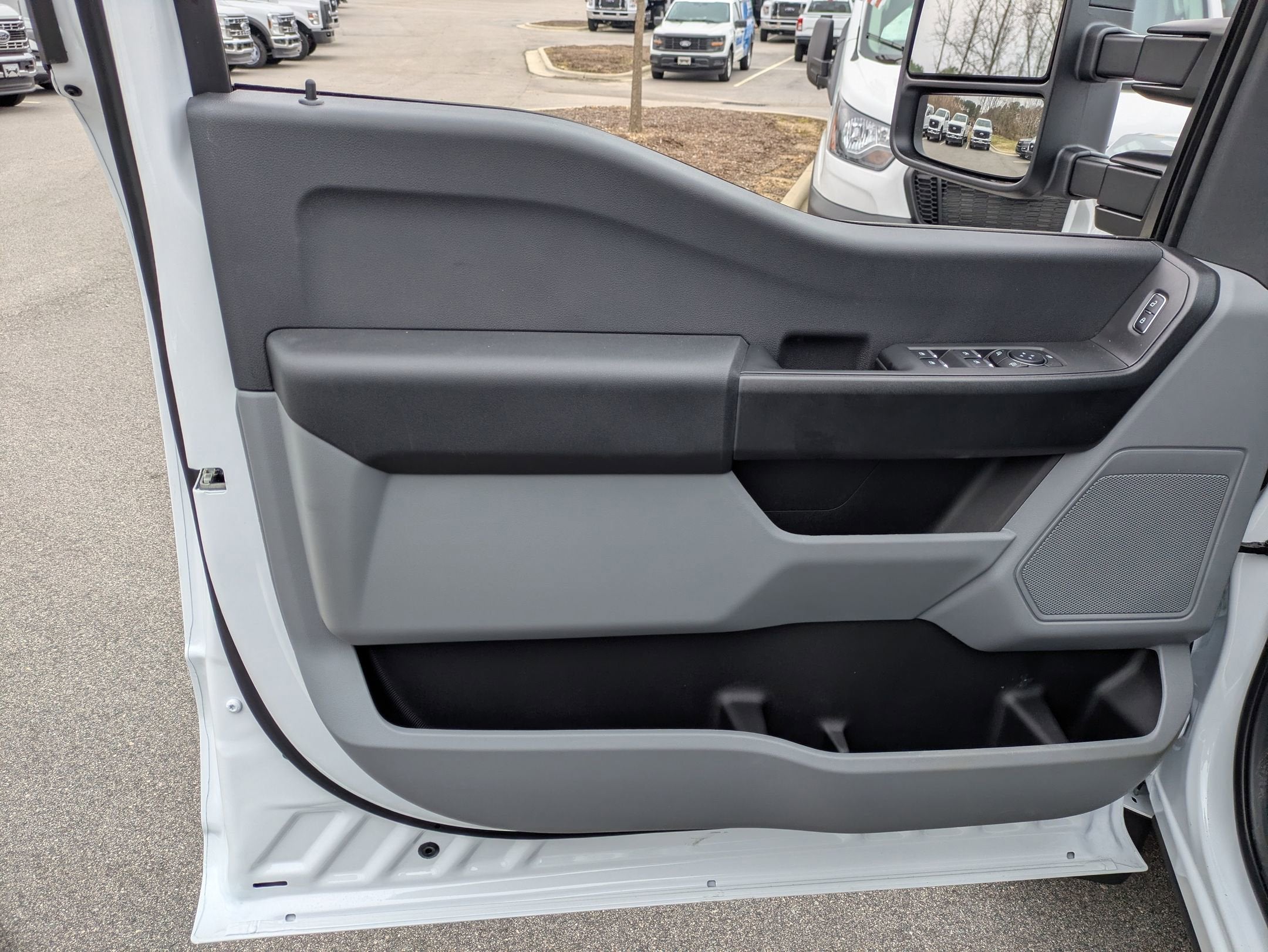 2026 Ford Super Duty F-550 DRW XL