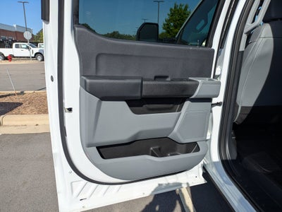 2026 Ford Super Duty F-550 DRW XL