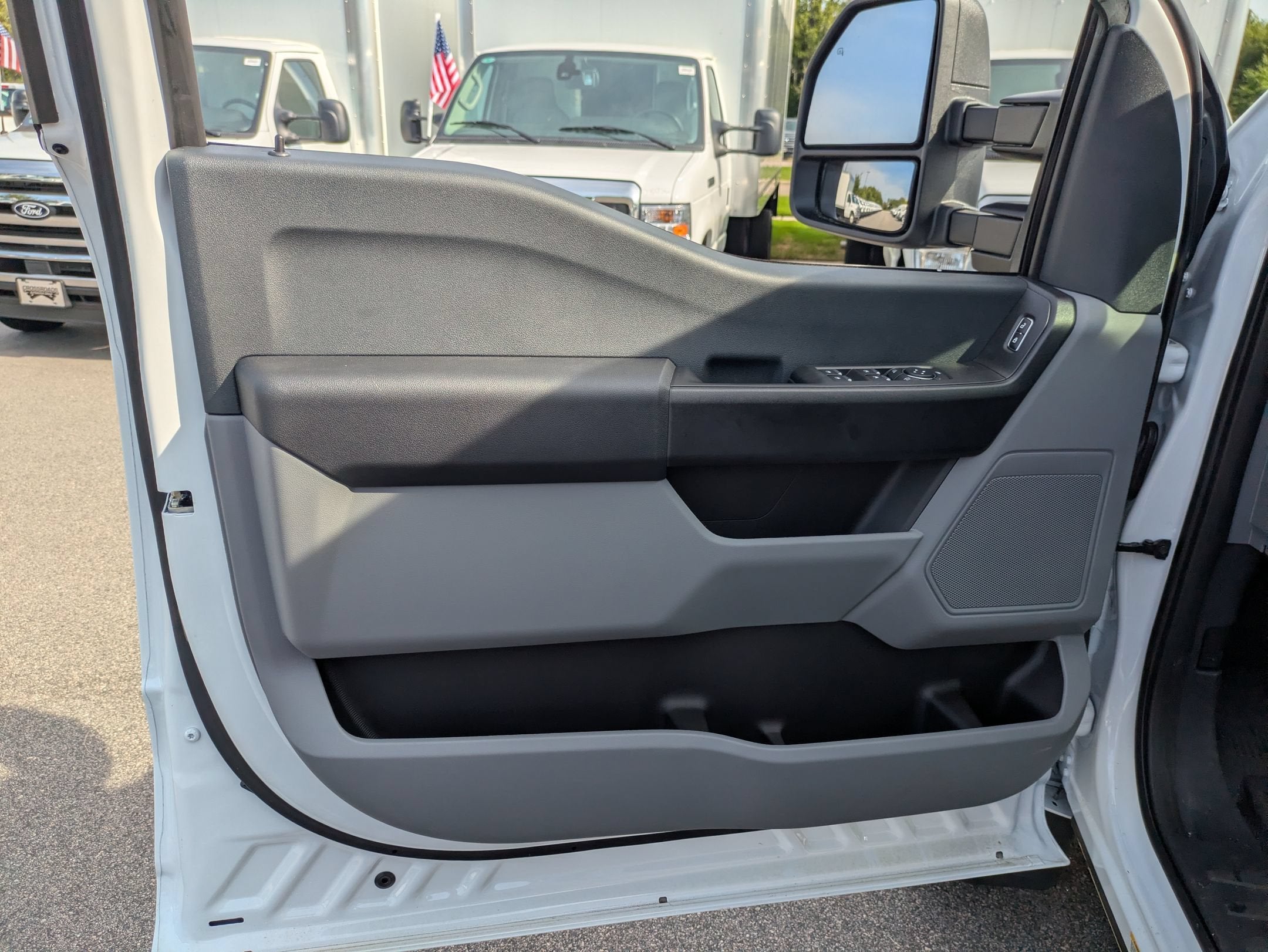 2026 Ford Super Duty F-550 DRW XL