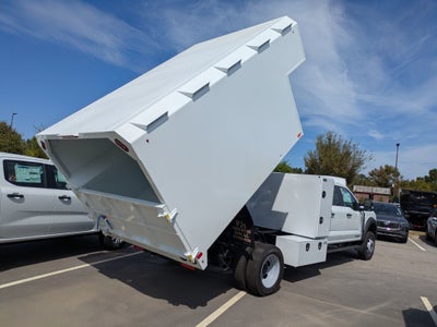 2025 Ford Super Duty F-550 DRW XL