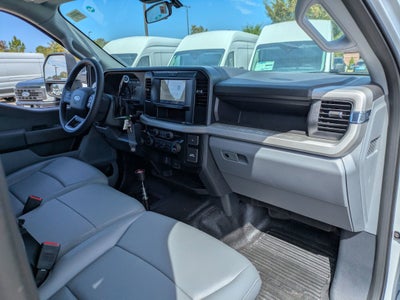 2025 Ford Super Duty F-550 DRW XL
