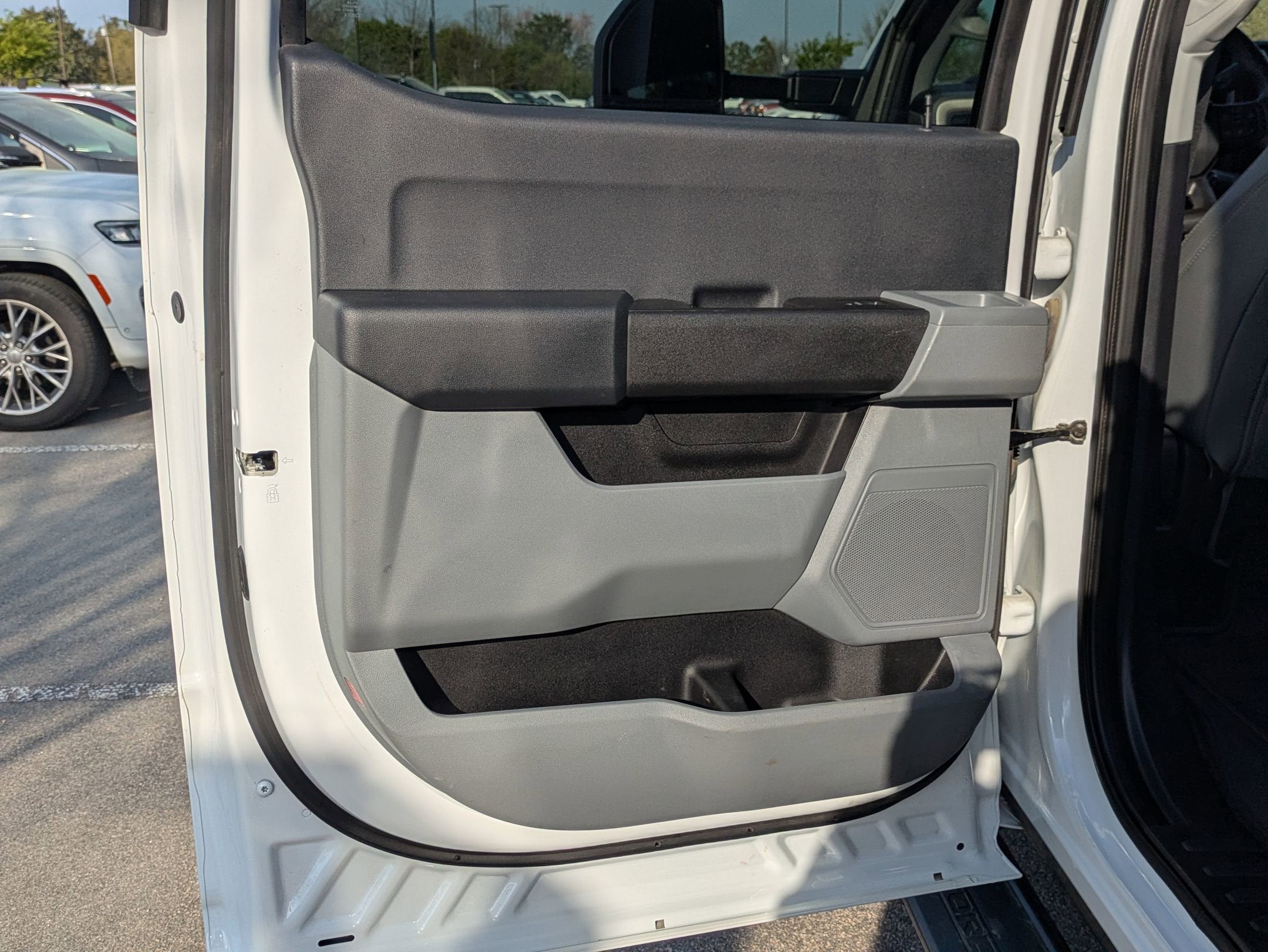 2024 Ford Super Duty F-550 DRW XL