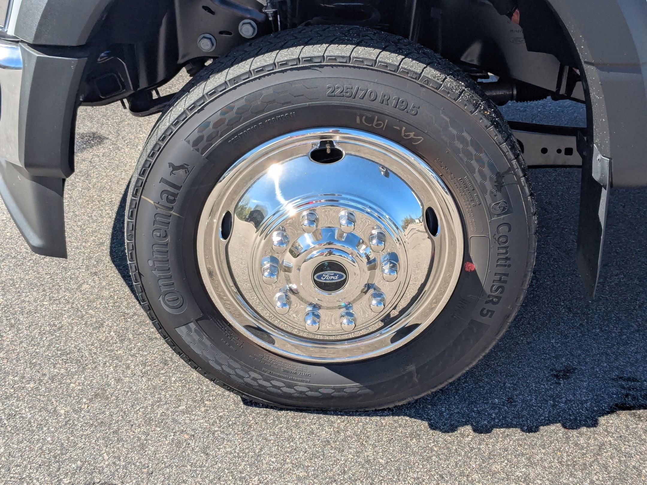 2026 Ford Super Duty F-550 DRW XL