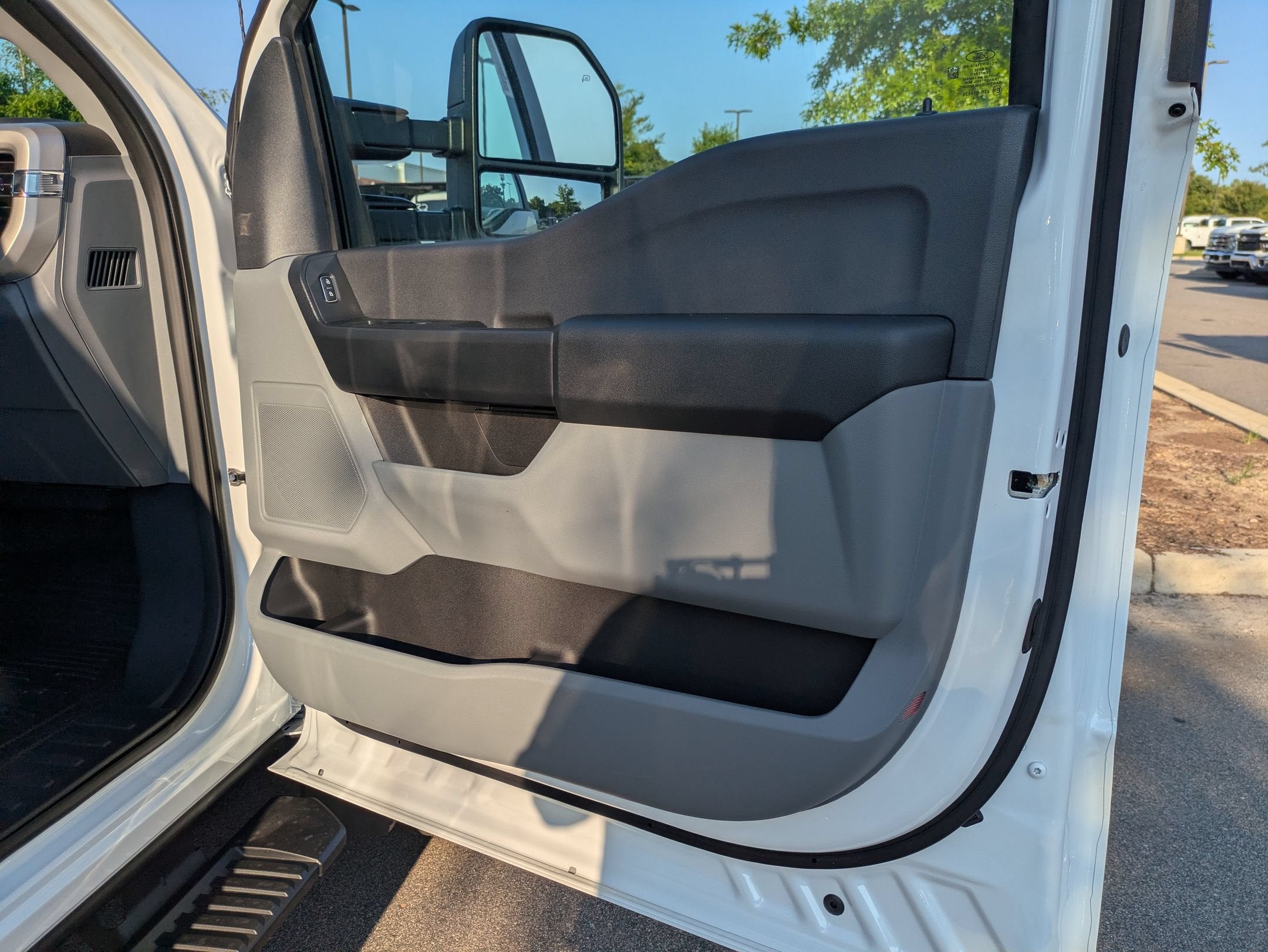 2026 Ford Super Duty F-550 DRW XL
