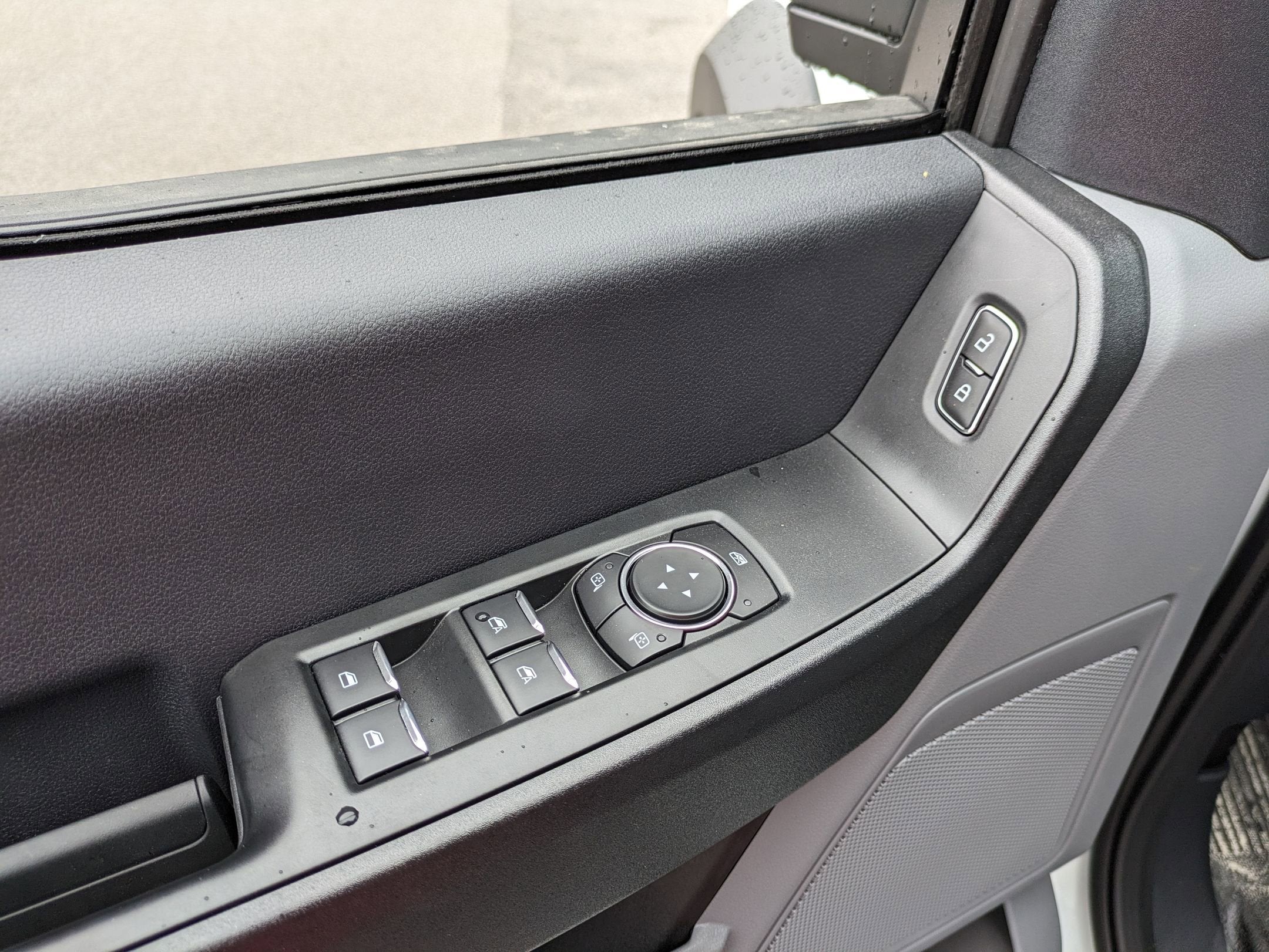 2025 Ford Super Duty F-550 DRW XL