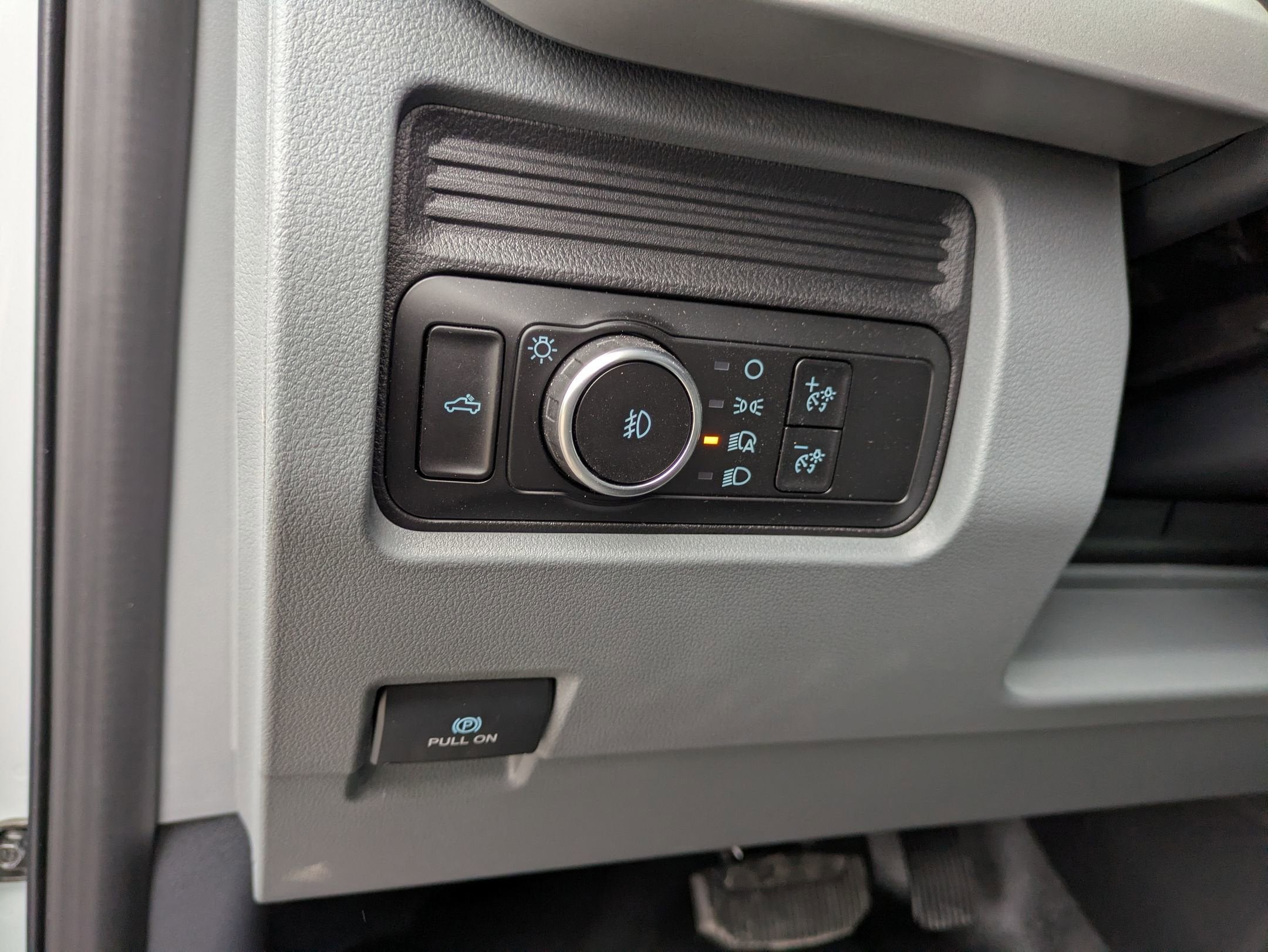 2025 Ford Super Duty F-350 SRW XL