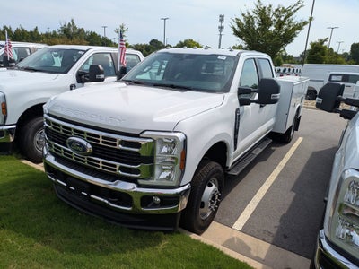 2026 Ford Super Duty F-350 DRW XL