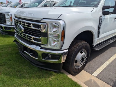 2026 Ford Super Duty F-350 DRW XL