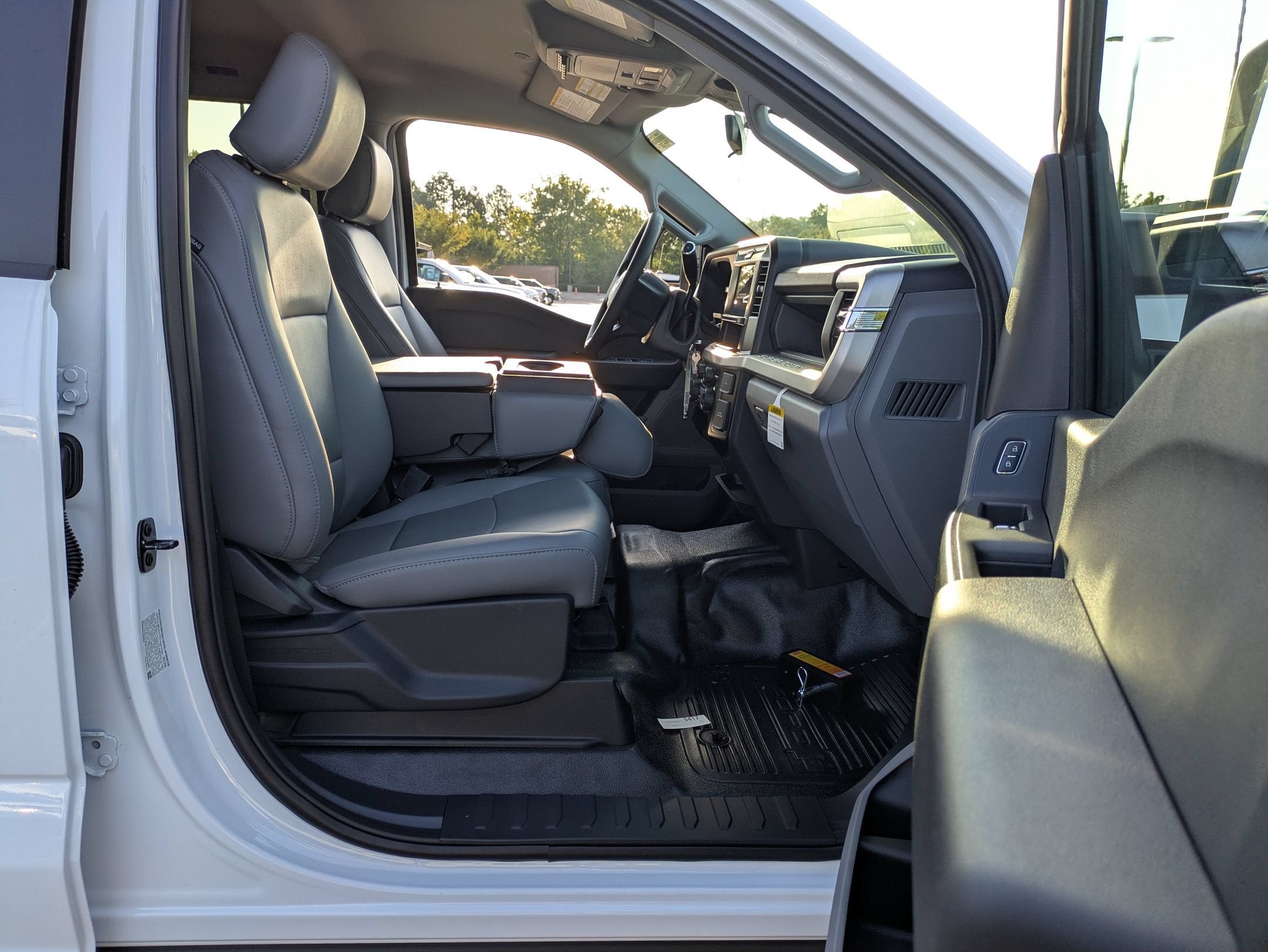 2026 Ford Super Duty F-350 DRW XL
