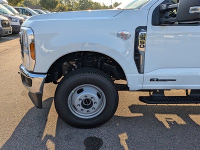 2026 Ford Super Duty F-350 DRW XL
