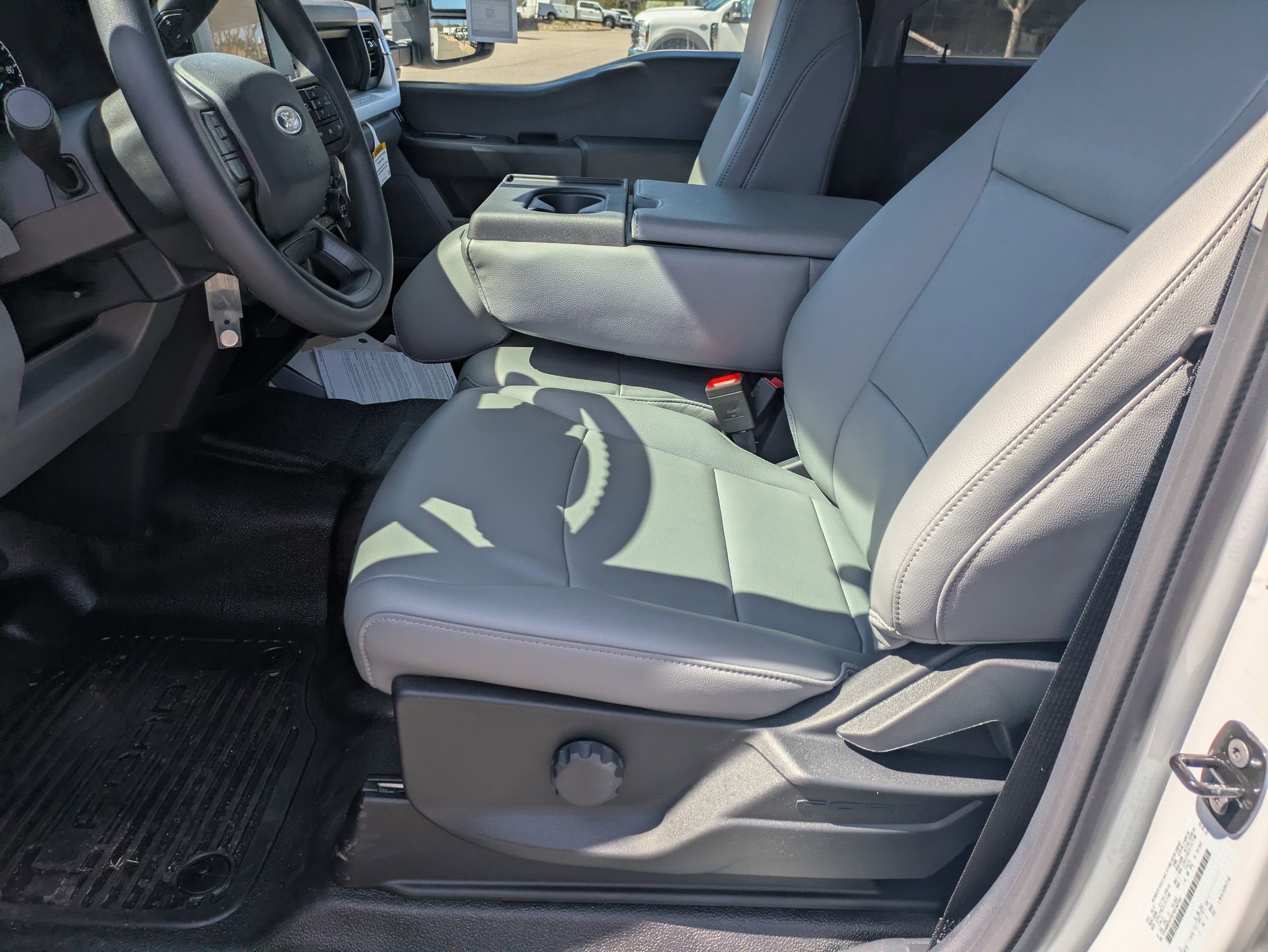 2026 Ford Super Duty F-350 DRW XL