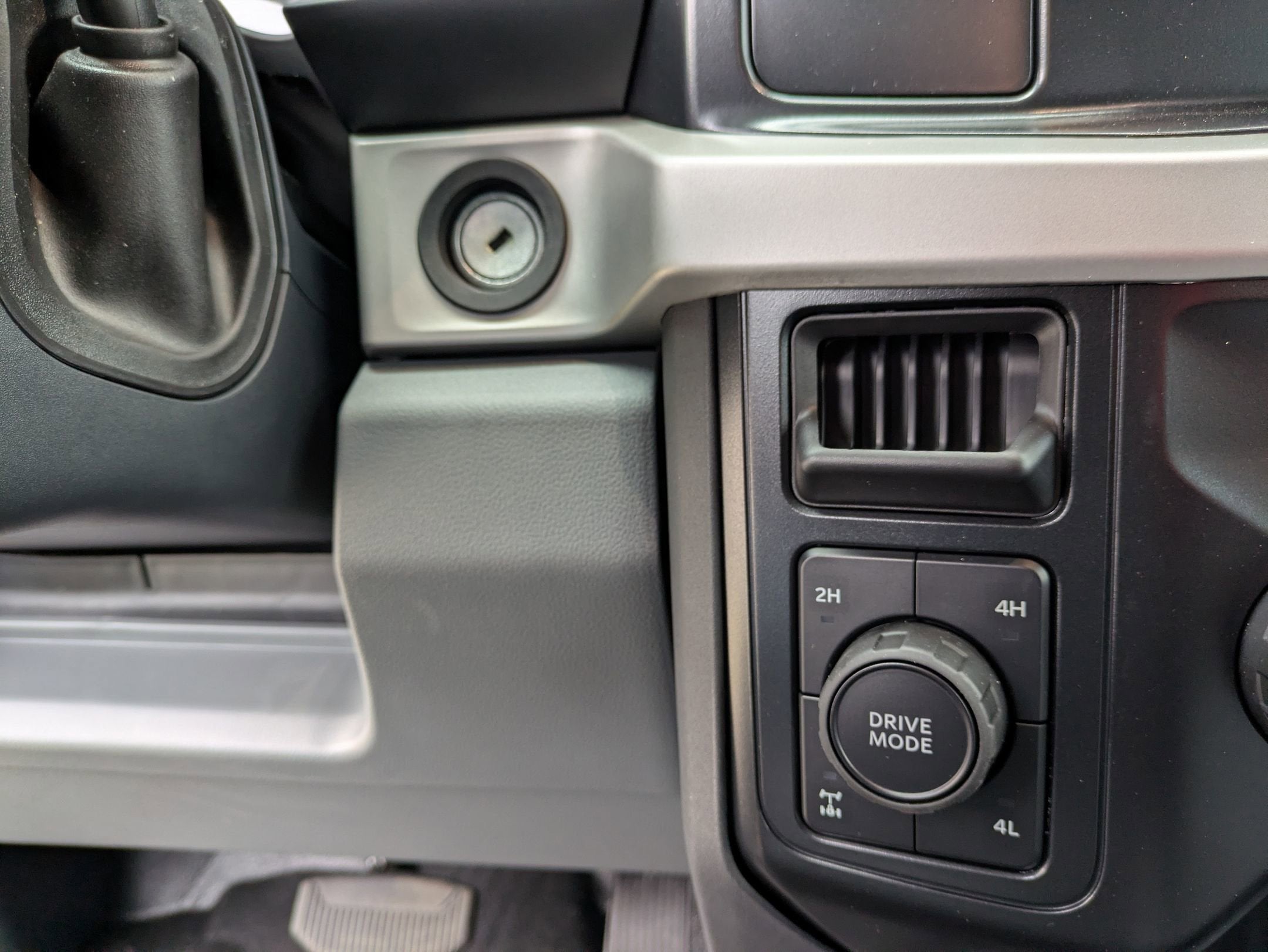 2025 Ford Super Duty F-350 SRW XL