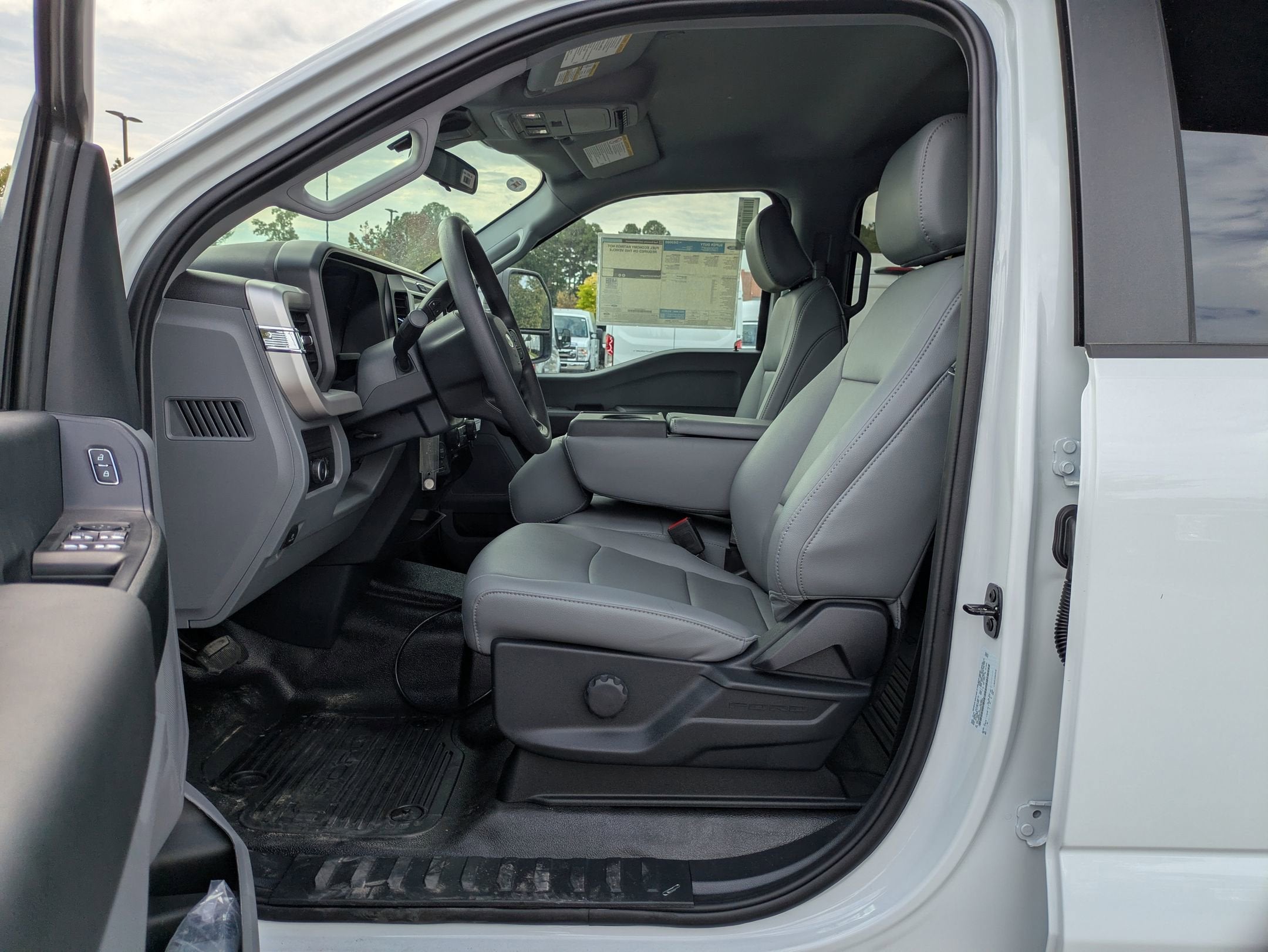 2025 Ford Super Duty F-450 DRW XL