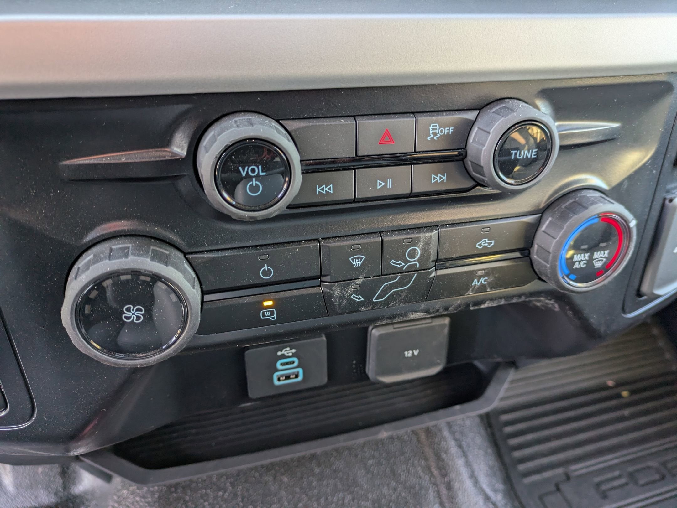 2026 Ford Super Duty F-550 DRW XL