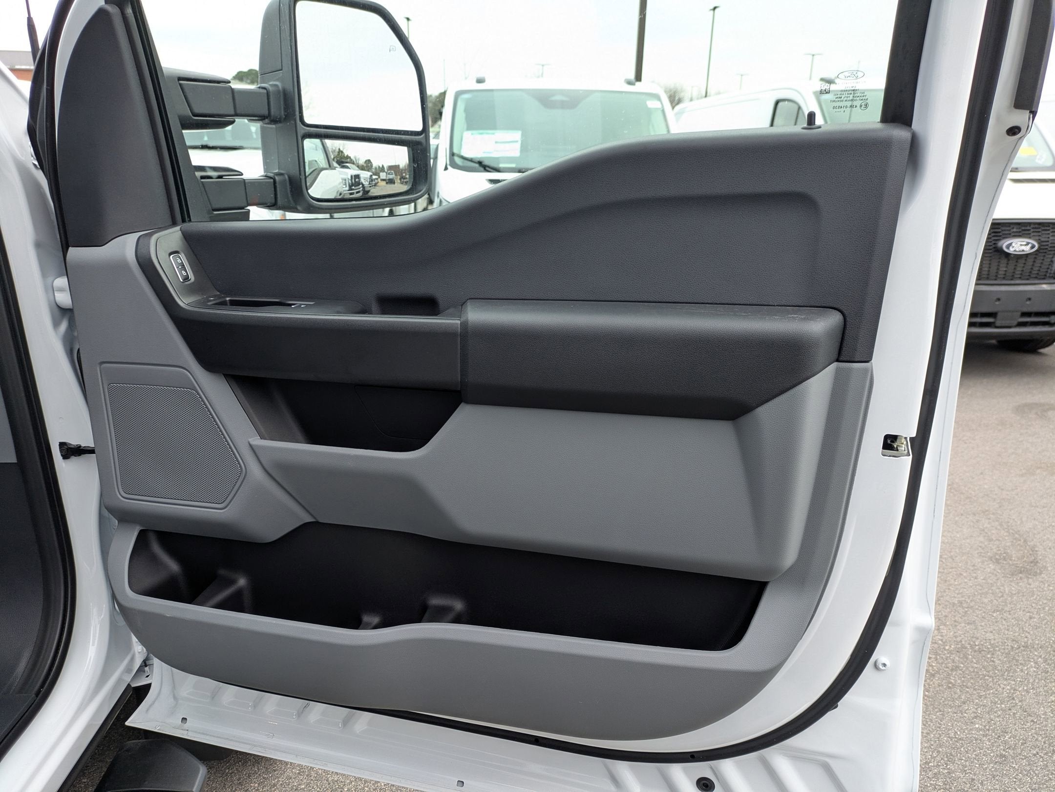 2026 Ford Super Duty F-550 DRW XL