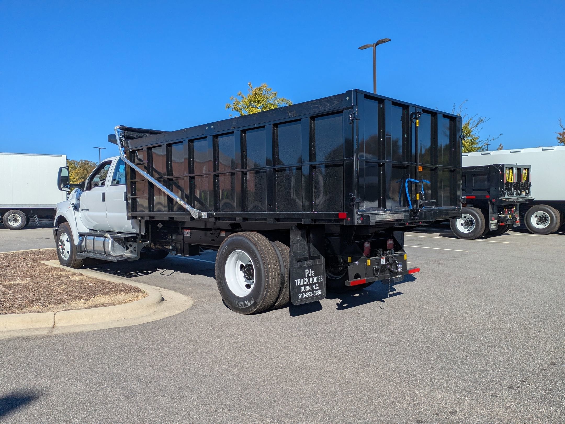 2026 Ford F-750SD Base