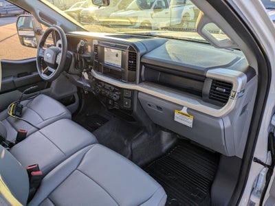 2026 Ford Super Duty F-350 DRW XL