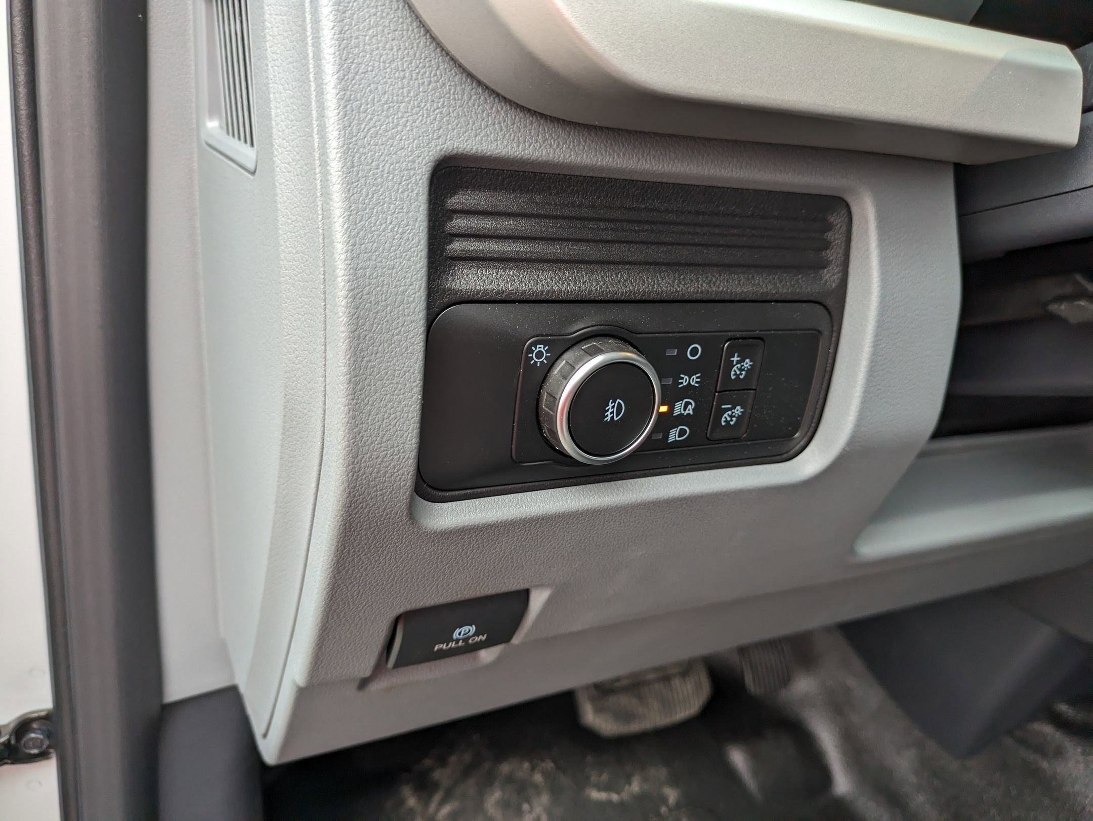 2025 Ford Super Duty F-550 DRW XL