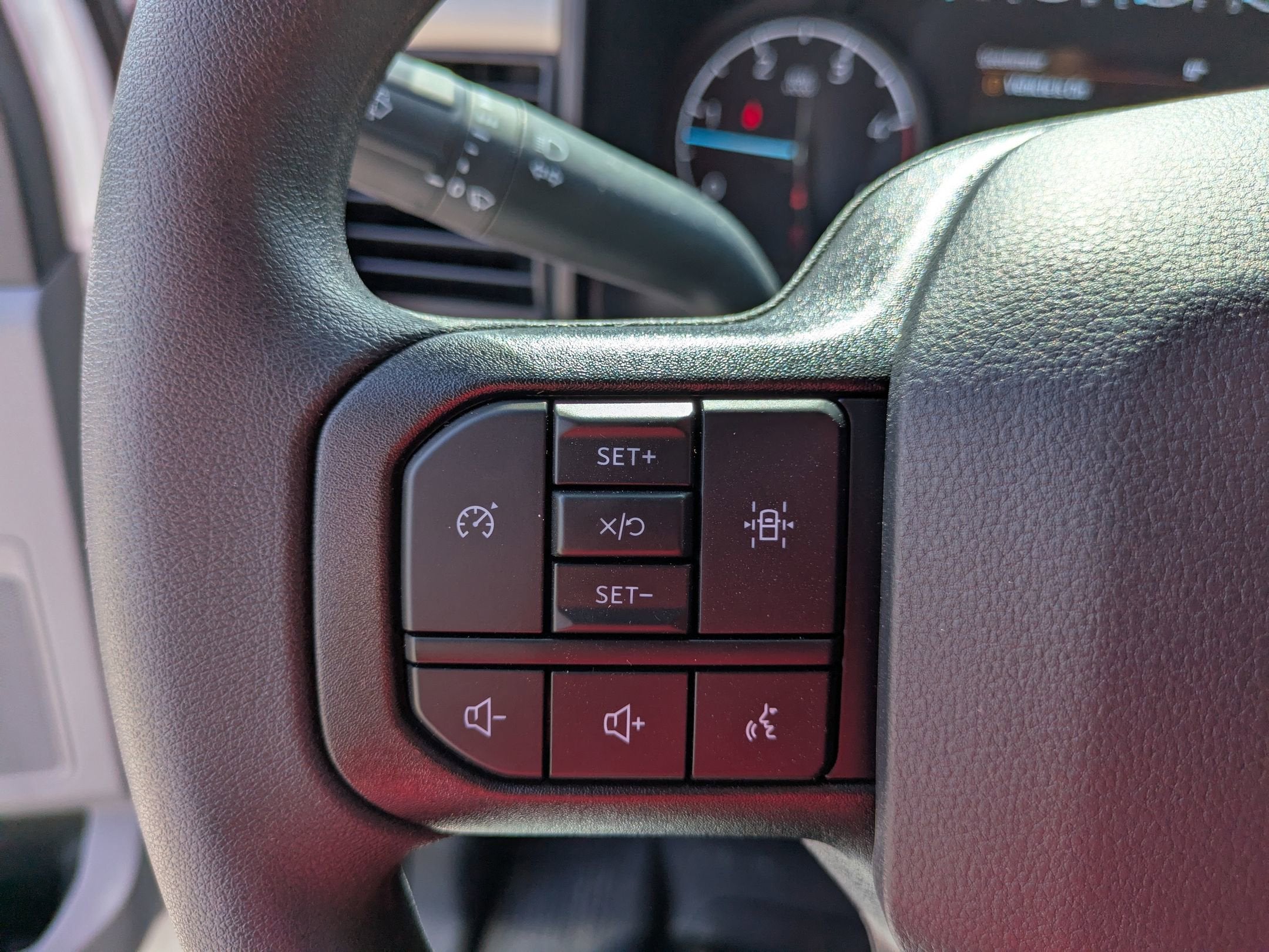 2025 Ford Super Duty F-550 DRW XL