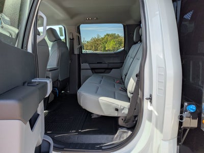 2025 Ford Super Duty F-550 DRW XL