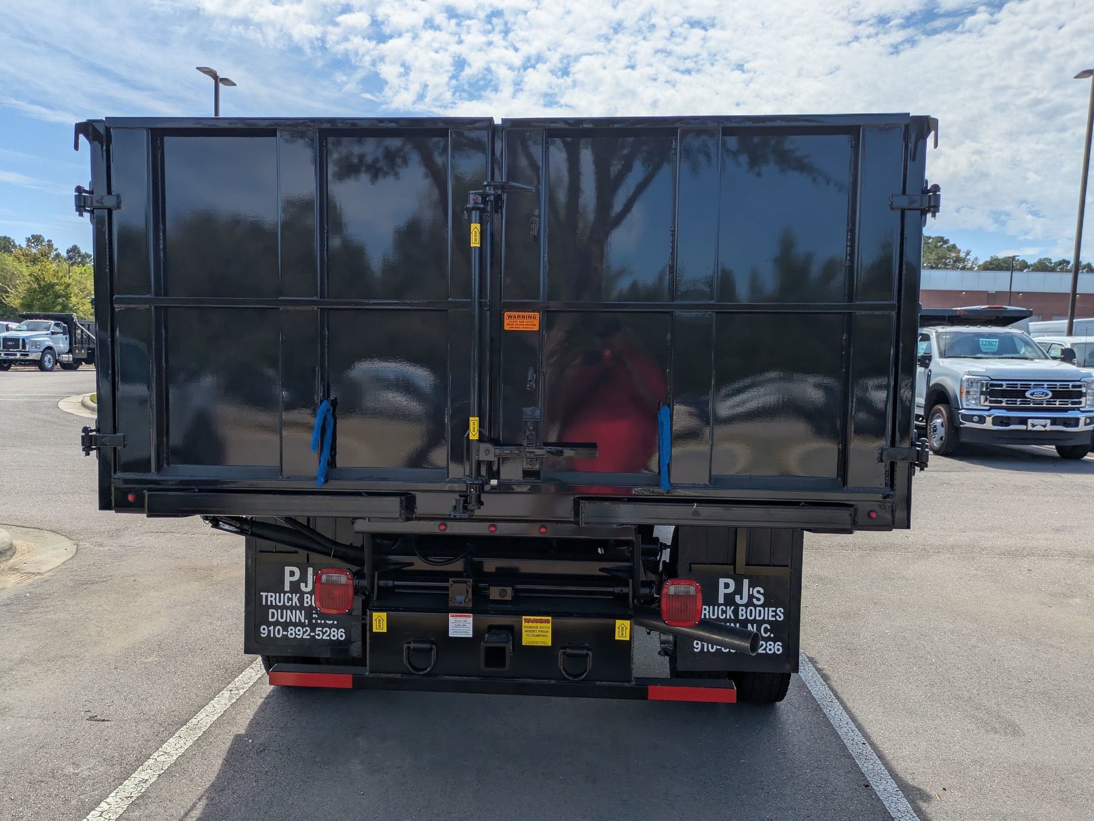 2025 Ford Super Duty F-550 DRW XL