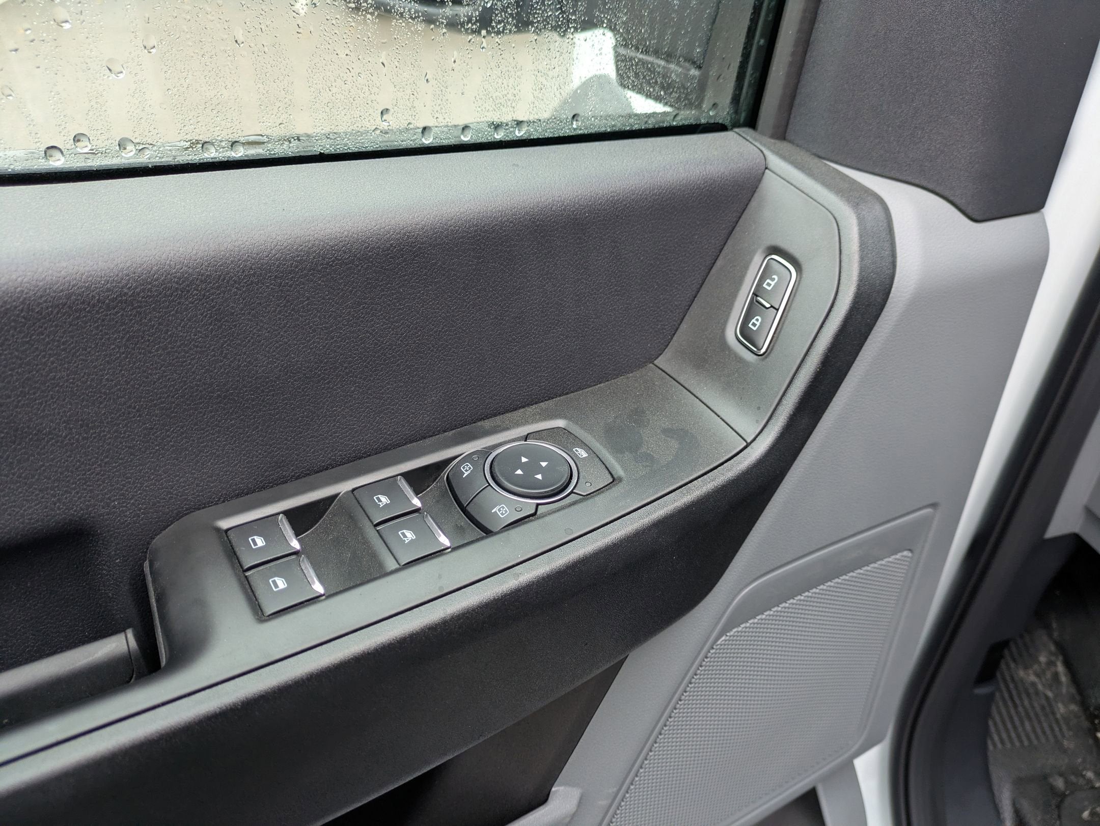 2025 Ford Super Duty F-550 DRW XL