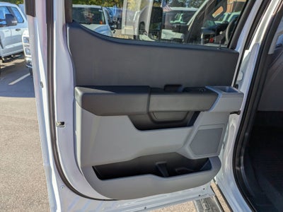 2025 Ford Super Duty F-550 DRW XL