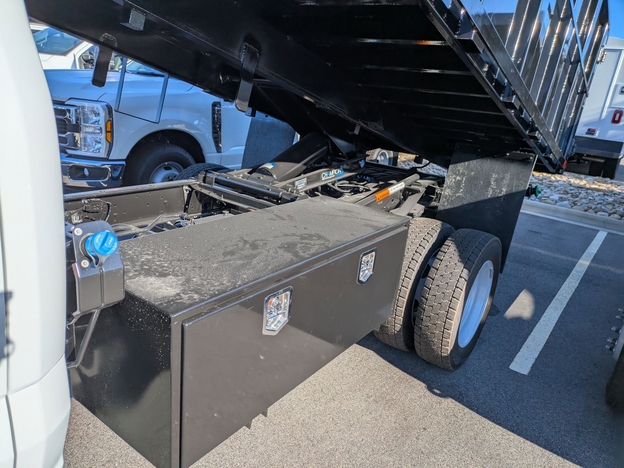 2025 Ford Super Duty F-550 DRW XL