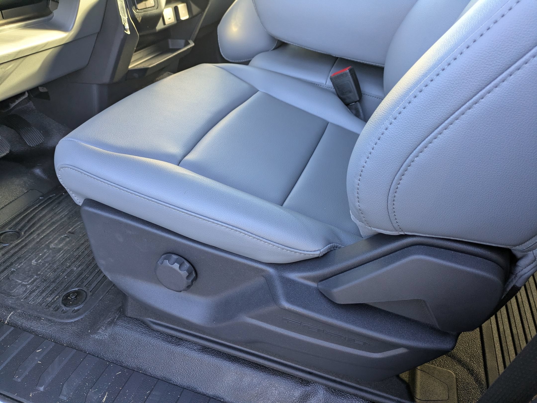 2027 Ford Super Duty F-550 DRW XL